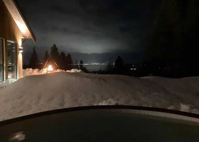 Arctic Luxury Northern Lights View *